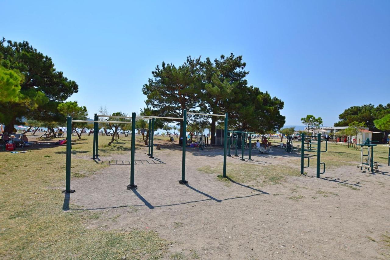 Apartments Mira Оміш Екстер'єр фото